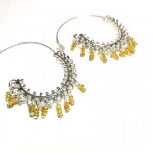 ażurowe lekkie okrągłe kolczyki z blaszką