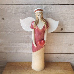 Pielęgniarka w różowym fartuszku