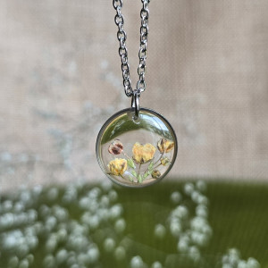 Srebrna zawieszka srebrny wisiorek kwiat naszyjnik żywica z żywicy kwiaty z kwiatami żółty żółta bukiet żółte