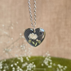 Srebrna zawieszka srebrny wisiorek kwiat naszyjnik żywica z żywicy kwiaty serce serduszko brokatowe czarne