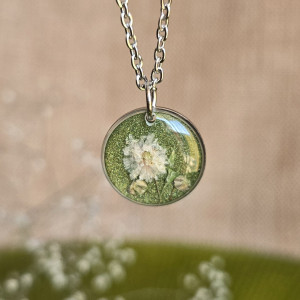 Srebrna zawieszka srebrny wisiorek kwiat naszyjnik żywica z żywicy kwiaty z kwiatami zielone brokatowe