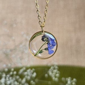 Niezapominajki złota zawieszka złoty wisiorek naszyjnik żywica z żywicy kwiaty z kwiatami retro naturalna dziewczęca kobieca niezapominajkami