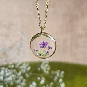 Złota zawieszka złoty wisiorek naszyjnik żywica z żywicy kwiaty z kwiatami retro naturalna dziewczęca fioletowe kwiaty