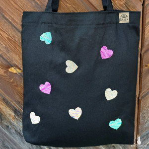 Torba bawełniana z haftowanymi serduszkami