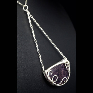 Czaroit, srebrny wisiorek z czaroitem, ręcznie wykonany, prezent dla niej, prezent dla mamy, prezent urodzinowy, biżuteria autorska