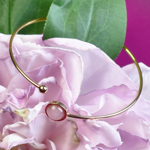 Elastyczna elegancka stalowa złota bransoletka - różowy jadeit #78