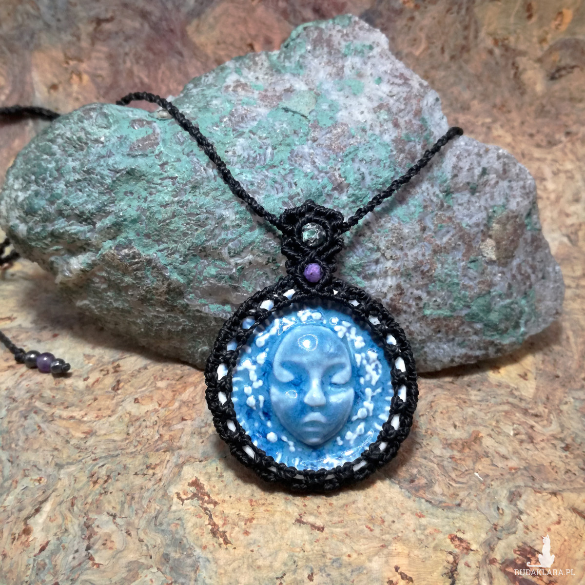 Nocnica słowiańska porcelana kamea szmaragd kamienie naturalne ~ Delfina Dolls ~ mikro makrama