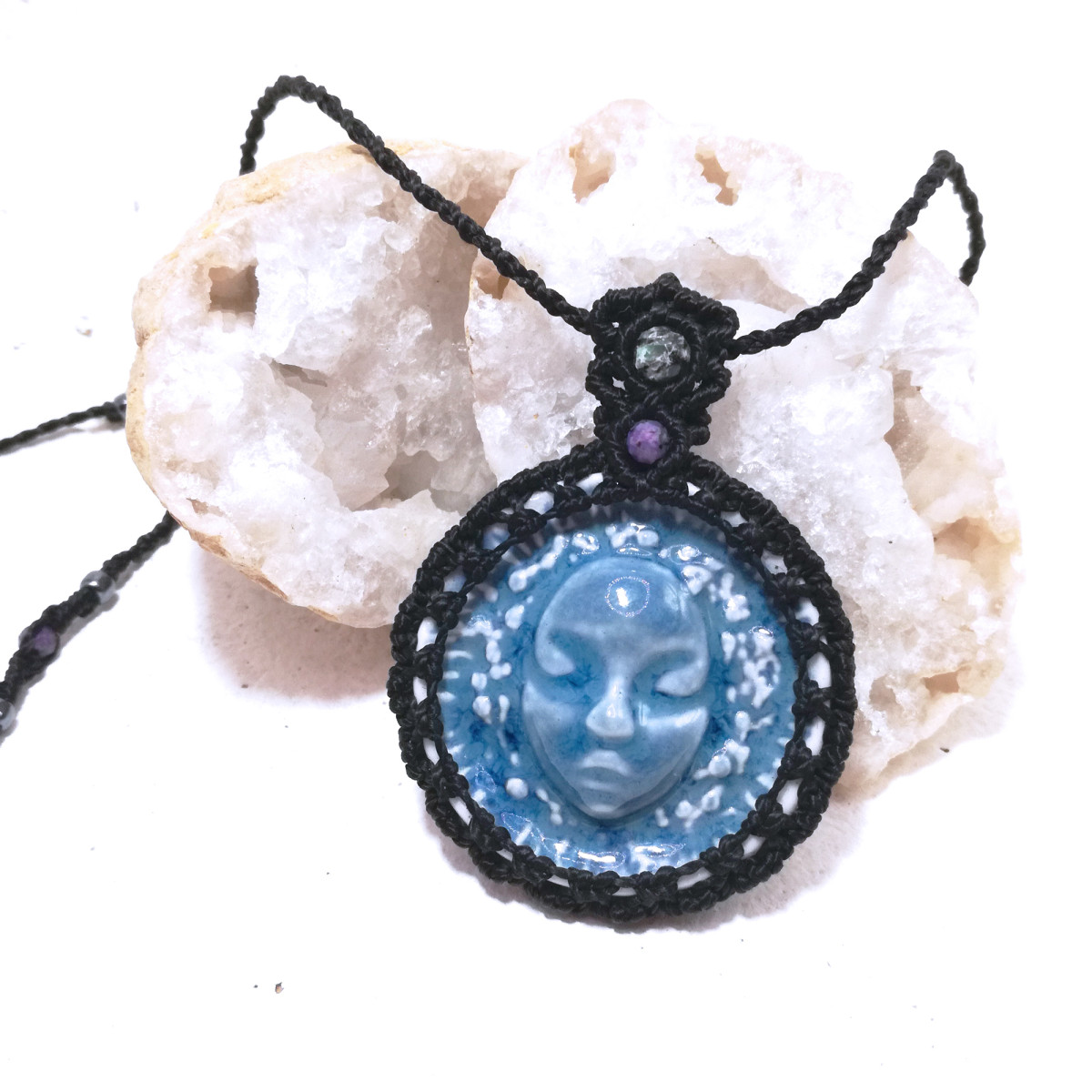 Nocnica słowiańska porcelana kamea szmaragd kamienie naturalne ~ Delfina Dolls ~ mikro makrama