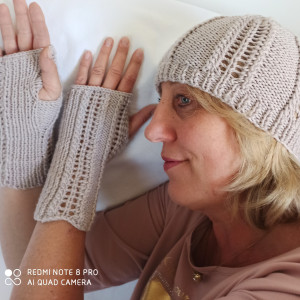 Ażurowe mitenki i czapeczka jesienny komplet