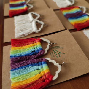 Kolczyki boho makrama wiszące lekkie - TĘCZOWE CHMURKI