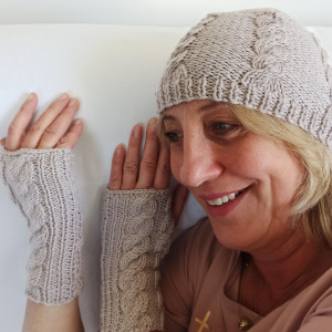 Mitenki i czapeczka w warkocze jesienny komplet