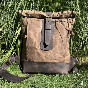 Brązowy rolowany plecak z bawełny woskowanej i skóry Vintage.