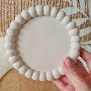 Podstawka bubble boho pod kubek świeczkę beż