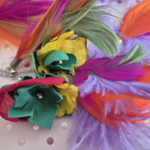 Kolczyki kwiaty piora  leciutkie