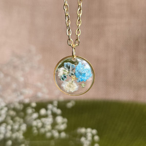Złota zawieszka złoty wisiorek naszyjnik żywica z żywicy kwiaty z kwiatami retro naturalna dziewczęca kobieca niebieska