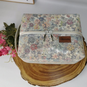 Duży kuferek kosmetyczka  organizer handmade ekoskóra - kwiaty