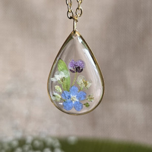 Bukiet kwiatowy łąka Złota zawieszka złoty wisiorek kwiat naszyjnik żywica z żywicy kwiaty łezka łza niezapominajki