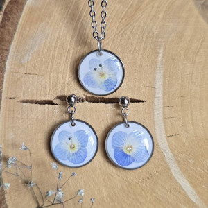 Komplet kolczyki srebrna zawieszka srebrny wisiorek wisior naszyjnik żywica kwiaty z prawdziwymi kwiatami niebieskie