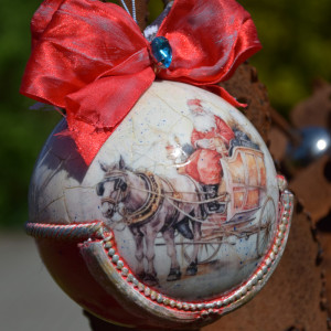 Bombka, bombki  na choinkę, dekoracja świąteczna