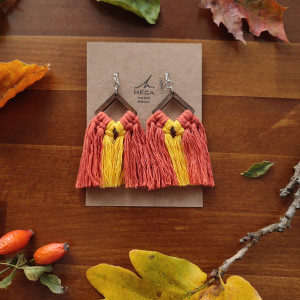 Kolczyki boho makrama wiszące lekkie jesień jesienne jesieniara jesieniary - żółto-pomarańczowe romby v2