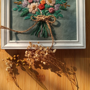 Haftowany obraz - kwiaty