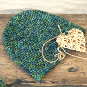 Czapka ZielonoMi nr 2 - ciepła, szydełkowa, kolorowa