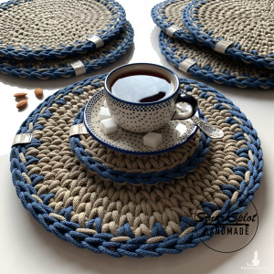 Podkładki pod talerze + gratis