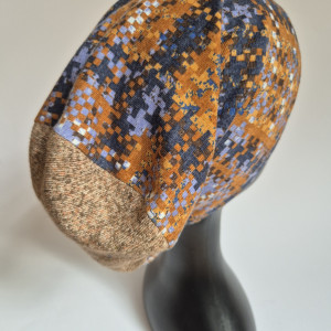 Brazowa codzienna czapka