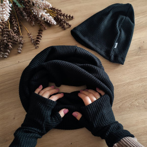 Czapka, komin, mitenki