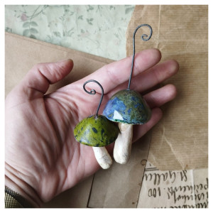 Grzybki nakrapiane zielono-granatowe