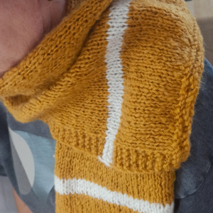 Szalik moherowy z paskami