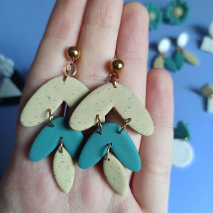 Kolczyki sztyfty potrójne listki