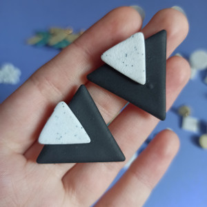 Kolczyki sztyfty eleganckie trójkąty