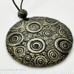 polymer clay okręgi wisior