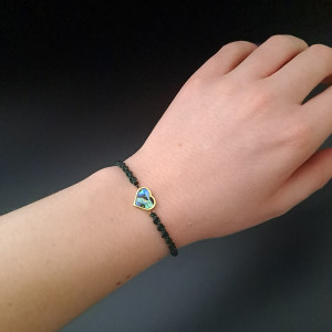 Zielona Bransoletka Makramowa z Łącznikiem z Masą Perłową w Kształcie Serca