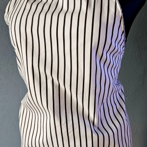 Fartuch, fartuszek klasyczny w dwóch wzorach paski i melanż