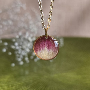 Tulipanowy bukiet złota zawieszka złoty wisiorek naszyjnik żywica z żywicy kwiaty z kwiatami retro naturalna dziewczęca kobieca tulipan tulipany tulipanami