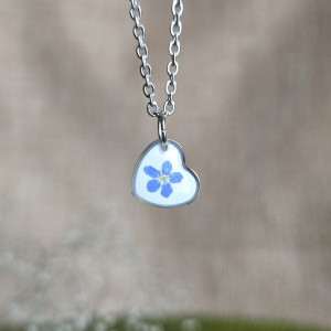 Srebrna zawieszka srebrny wisiorek kwiat naszyjnik żywica z żywicy kwiaty z kwiatami serce serduszko niezapominajka niezapominajką