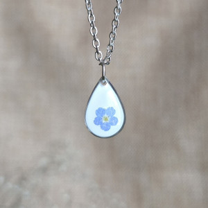 Srebrna zawieszka srebrny wisiorek kwiat naszyjnik żywica z żywicy kwiaty z kwiatami niezapominajki łezka