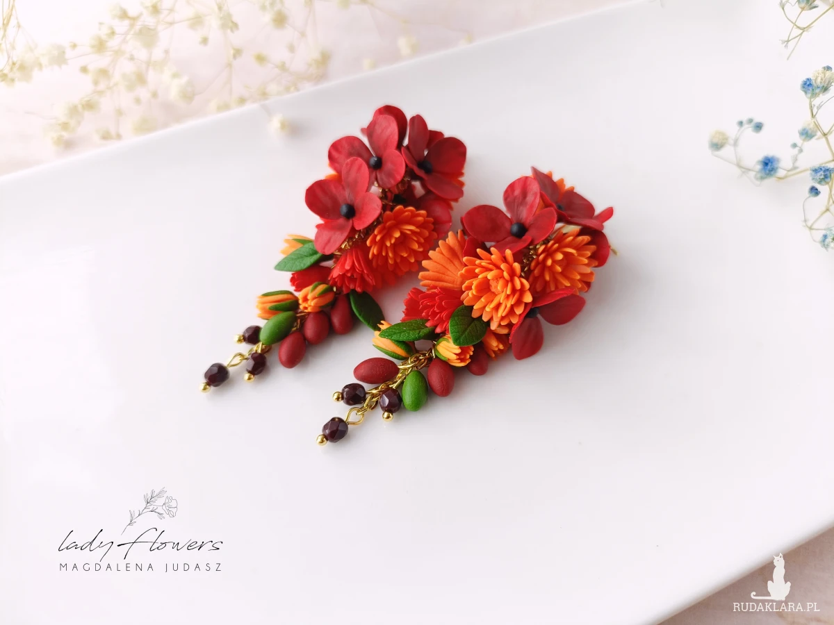 Eleganckie kolczyki w czerwonej kolorystyce