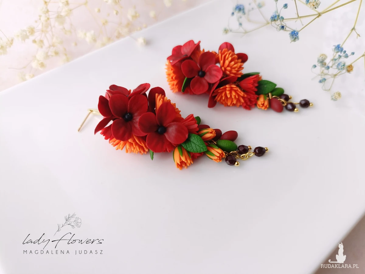 Eleganckie kolczyki w czerwonej kolorystyce