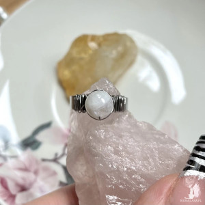 pierścionek regulowany KAMIEŃ KSIĘŻYCOWY stal chirurgiczna