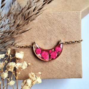 Bransoletka księżyc z suszonymi kwiatami