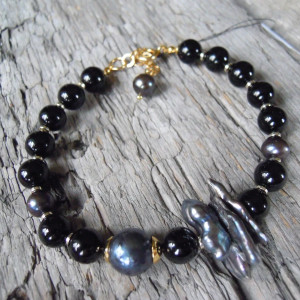 Enge - czarny turmalin oraz perły naturalne