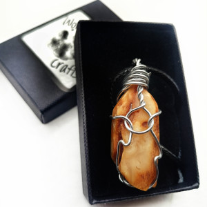 Naszyjnik z Unikatowego Bursztynu