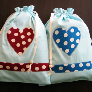 Woreczki podróżne z sercem- komplet
