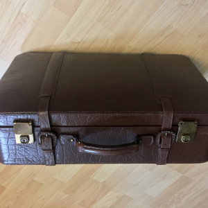 Stara, skórzana walizka - unikatowa