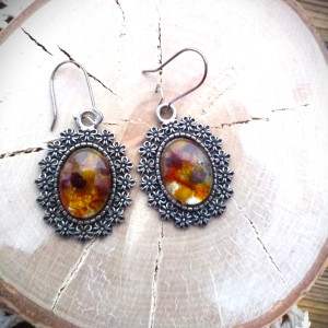 Kolczyki (duże)- naturalny bursztyn zatopiony w żywicy