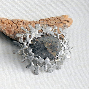 Zawieszka z kamieniem naturalnym- jaspis