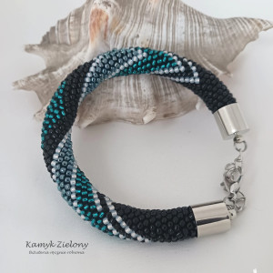 Bransoletka z koralików Toho - zielono-czarna